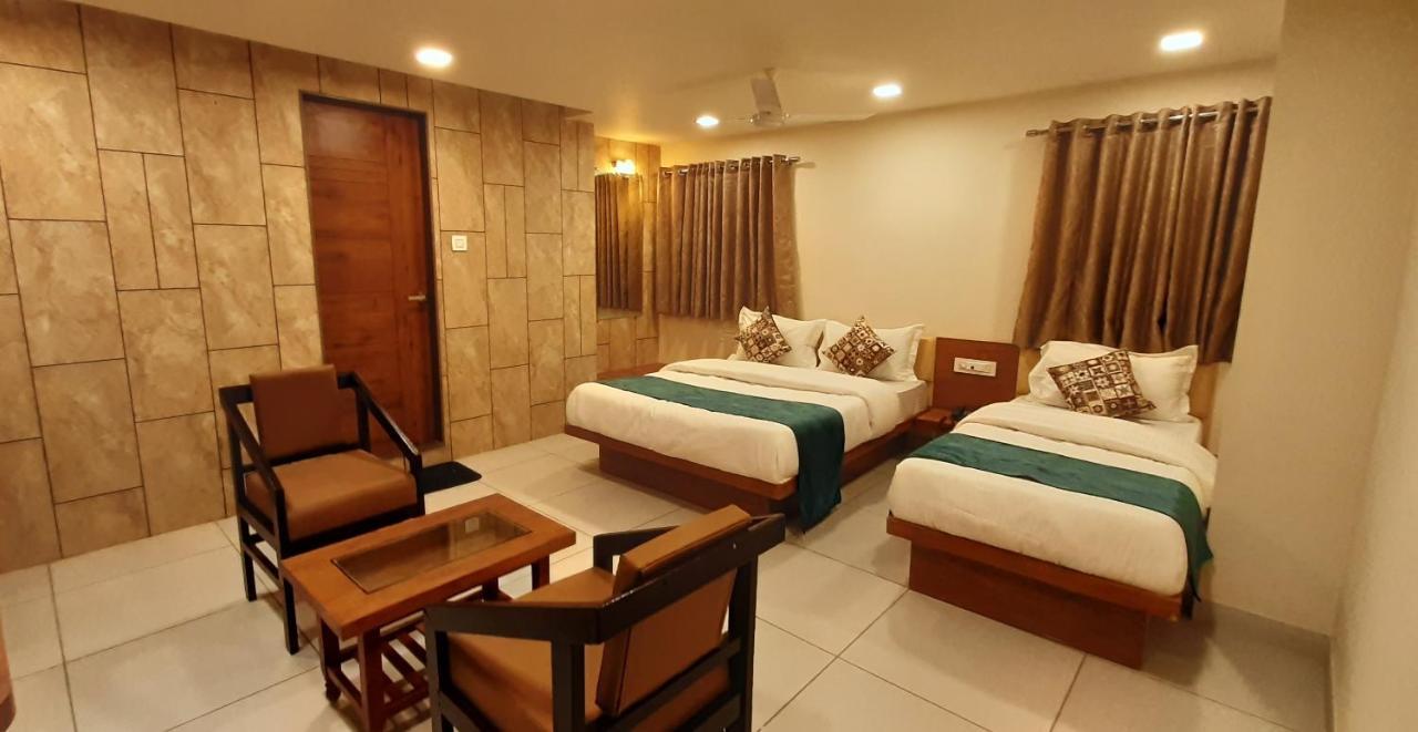 Hotel Kinara Ahmedabad Ngoại thất bức ảnh