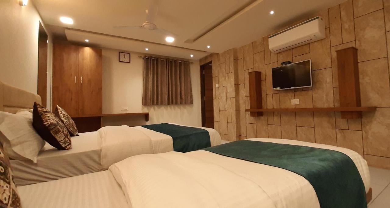 Hotel Kinara Ahmedabad Ngoại thất bức ảnh